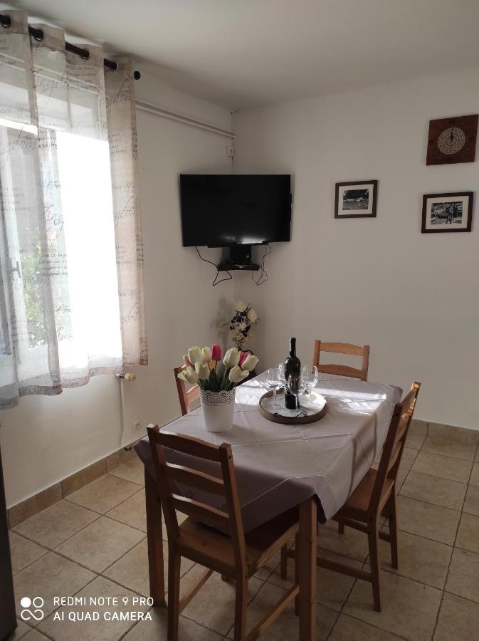 Kuca Za Odmor Mana Villa Lun  Buitenkant foto
